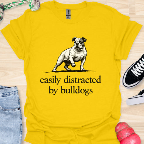 Easily distracted by bulldogs - V7 - Royal Stance T-Shirt